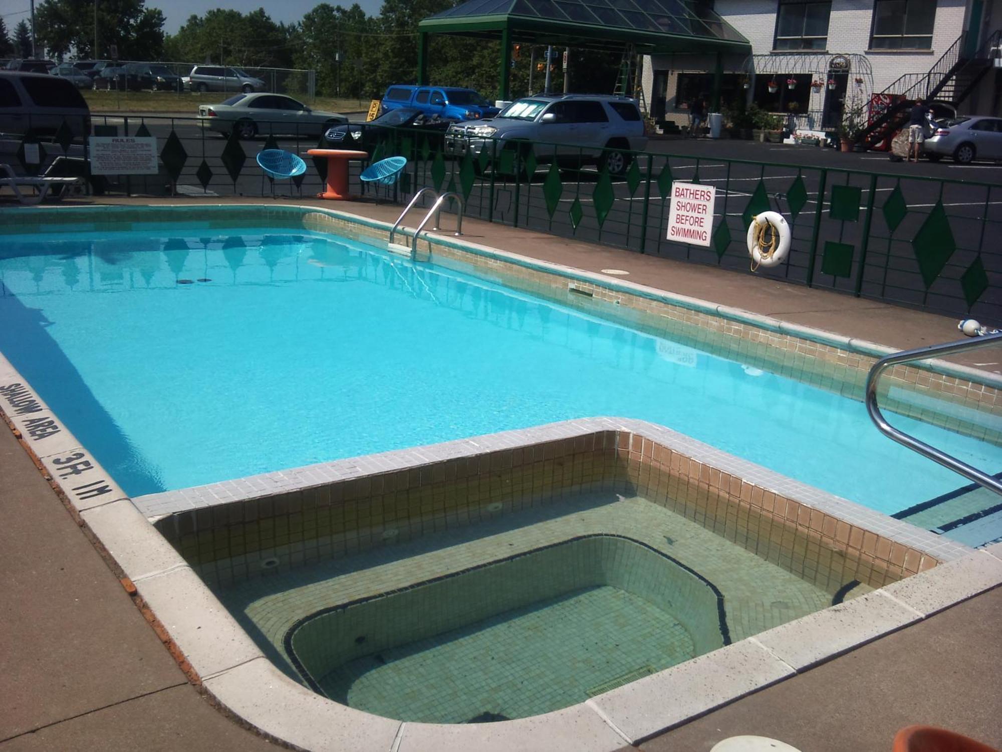 Rainbow Motor Inn - Fallsview Niagara Bagian luar foto