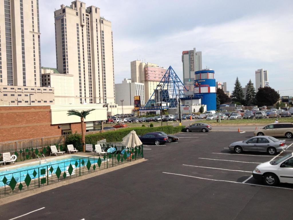 Rainbow Motor Inn - Fallsview Niagara Bagian luar foto